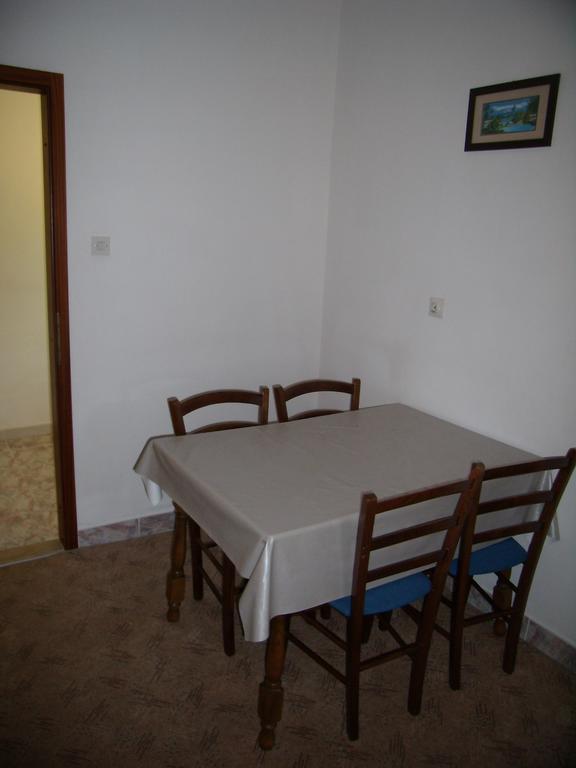 Marina Apartment โตรกีร์ ห้อง รูปภาพ